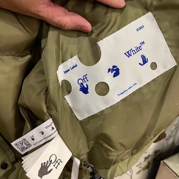 Off-white brand new Puffer jacket - Picture 12 of 13
